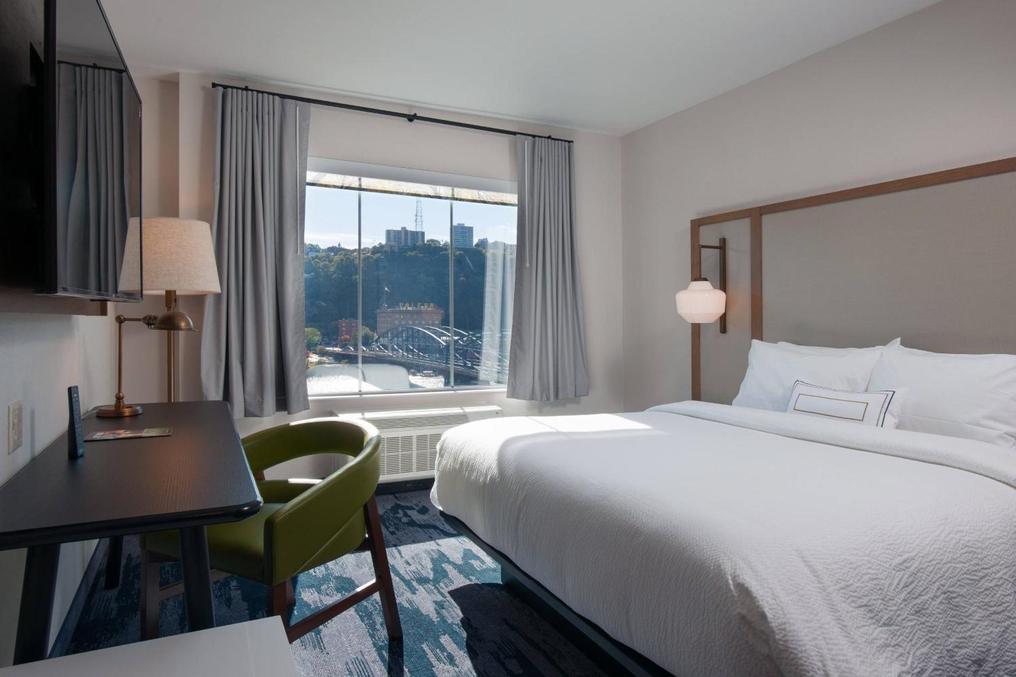 Fairfield By Marriott Pittsburgh Downtown Hotel Exterior photo